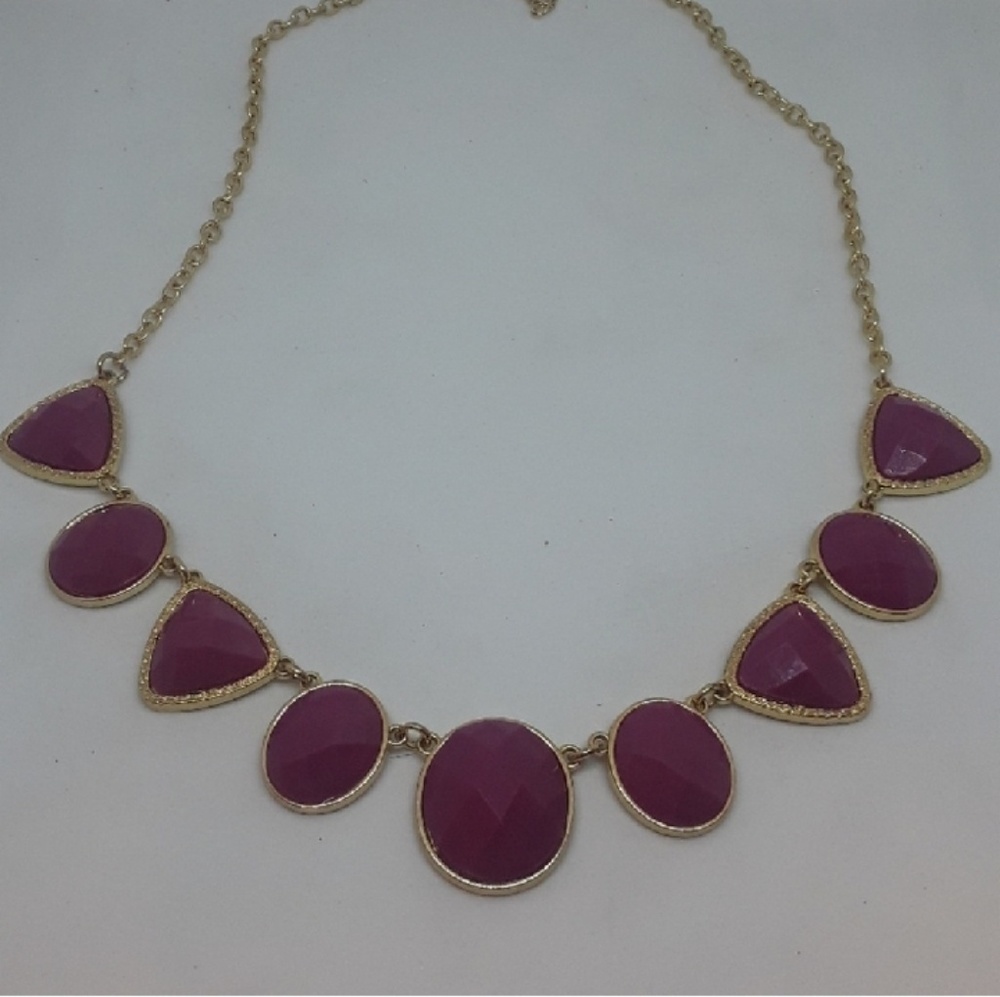 Statement neckaces - Picture 3 of 4